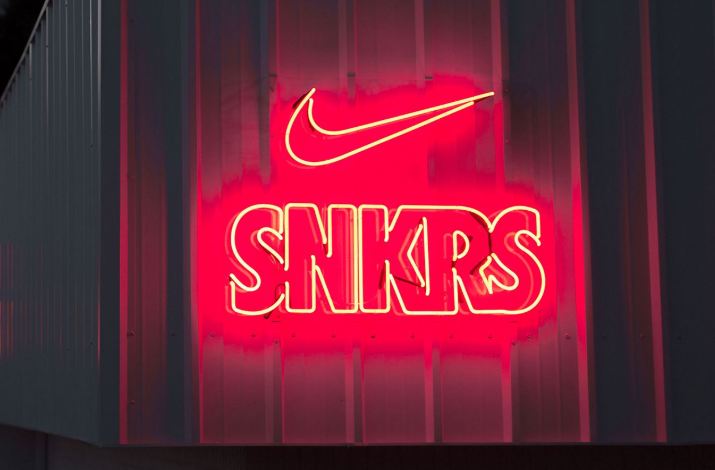 snkrs和nike有什么区别