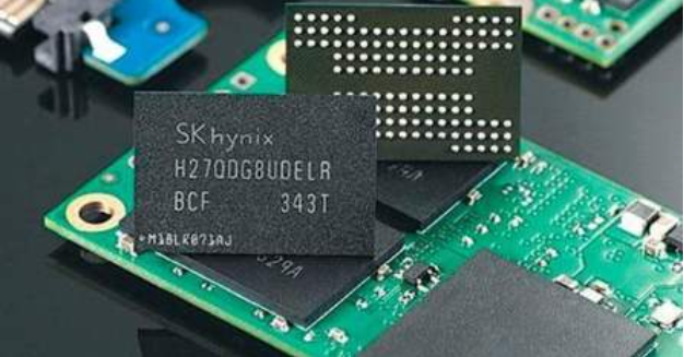 SK海力士DDR5产品细节公布 最高8400MHz频率